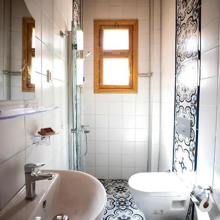 Cosa Zeyrek- Home At The Heart Of Istanbul Exterior photo