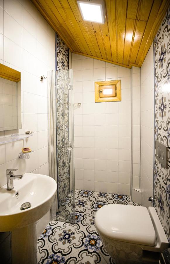 Cosa Zeyrek- At The Heart Of * Istambul